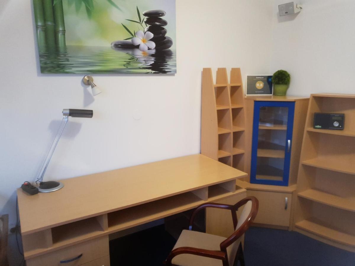 Gyorapartman Buitenkant foto